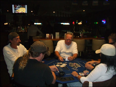 Hold-Em poker at the Green Parrot